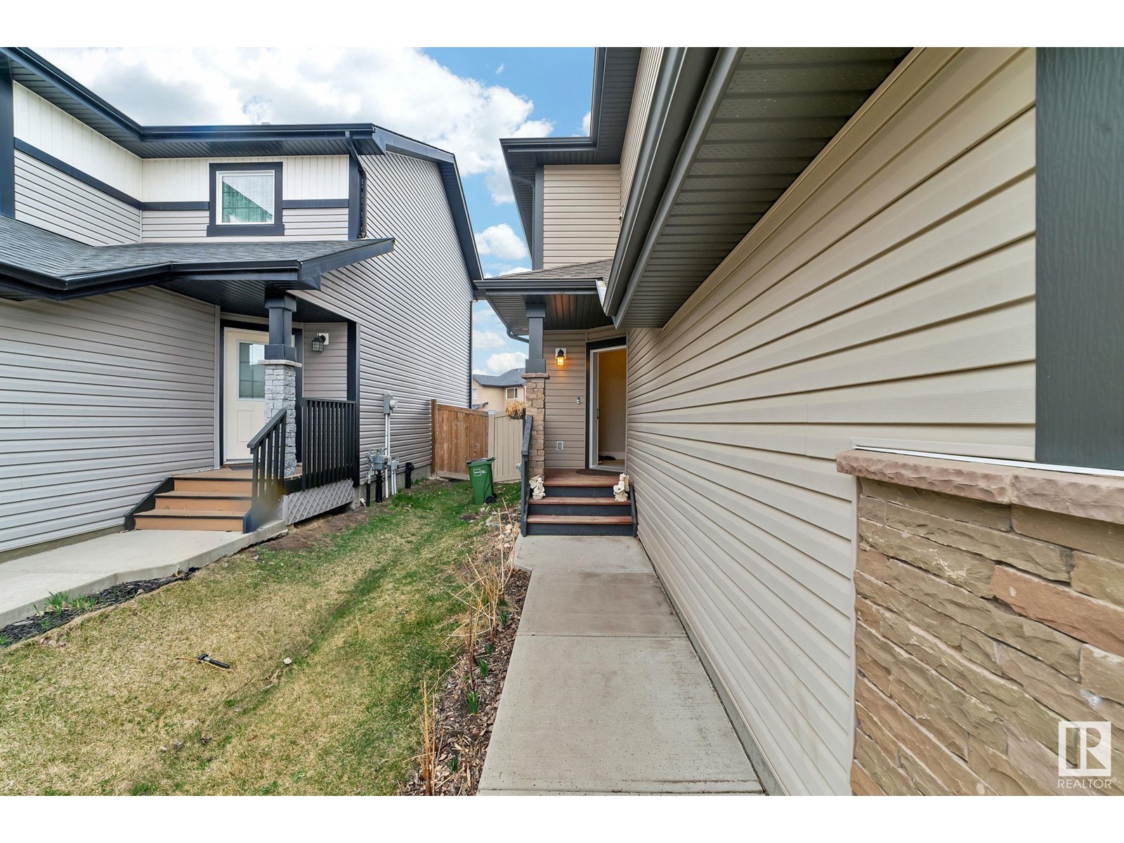 3426 ABBOTT WY SW
