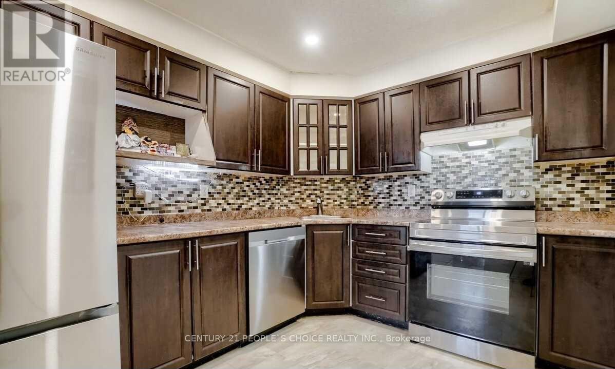 411 - 41 MARKBROOK LANE