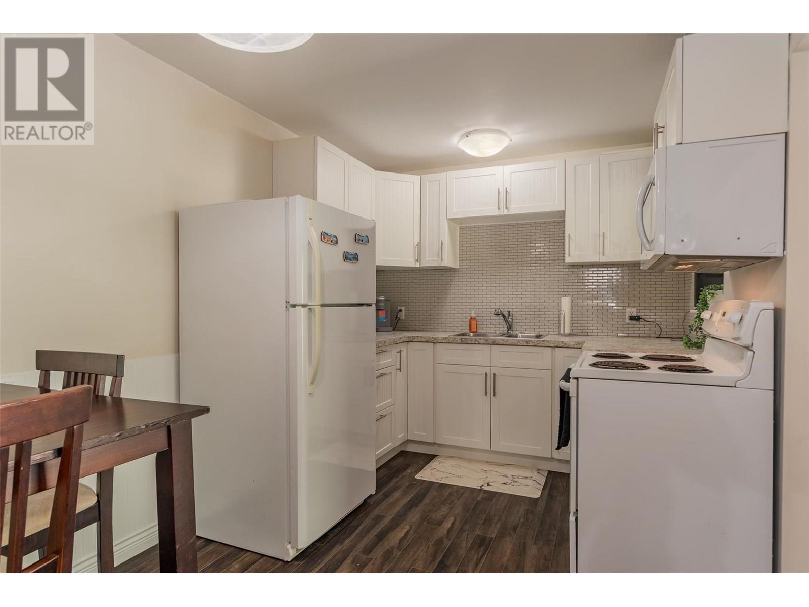 880 Wordsworth Avenue Unit# 212