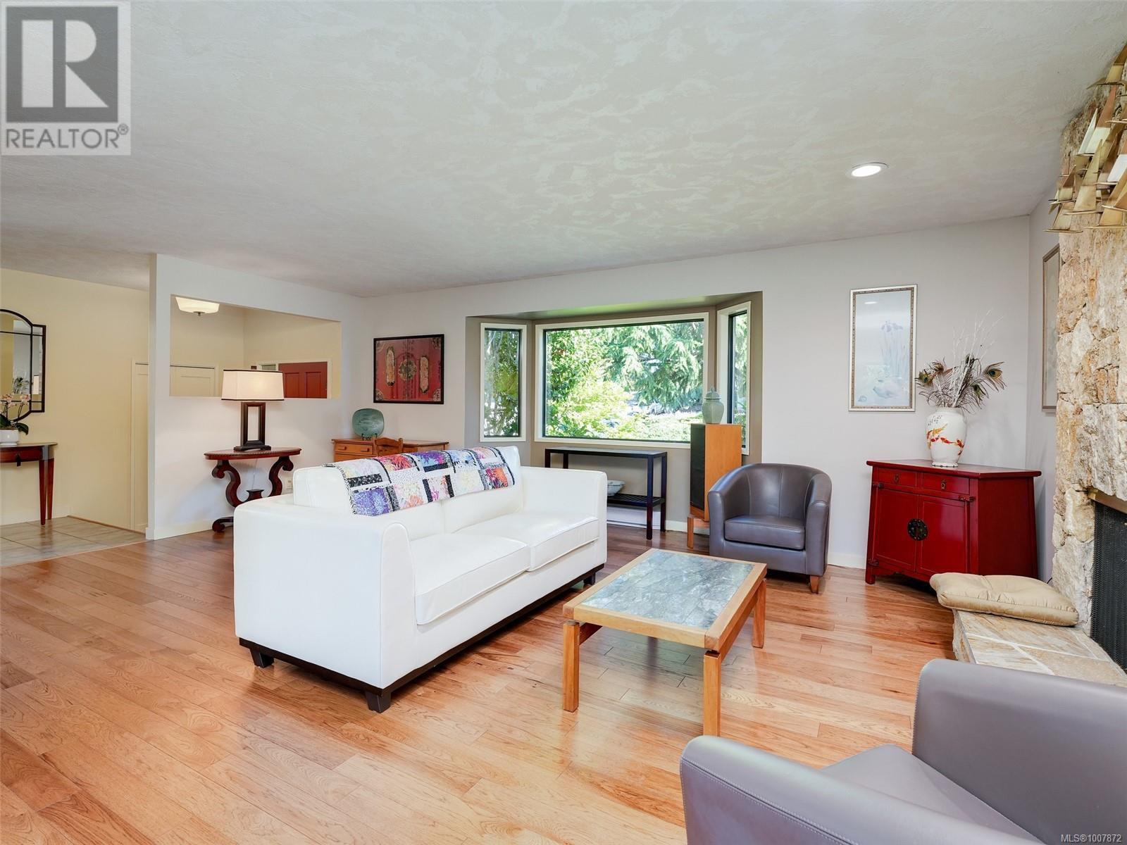 4234 Panorama Dr