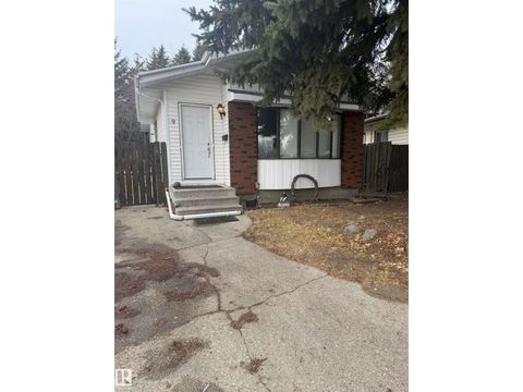 9 LOUISBOURG PL St. Albert AB T8N4L4