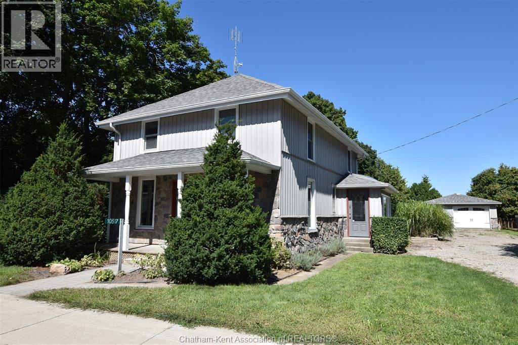 Photo 1 of 50 — 10517 Longwoods ROAD, Chatham Township, ON N7M5J7