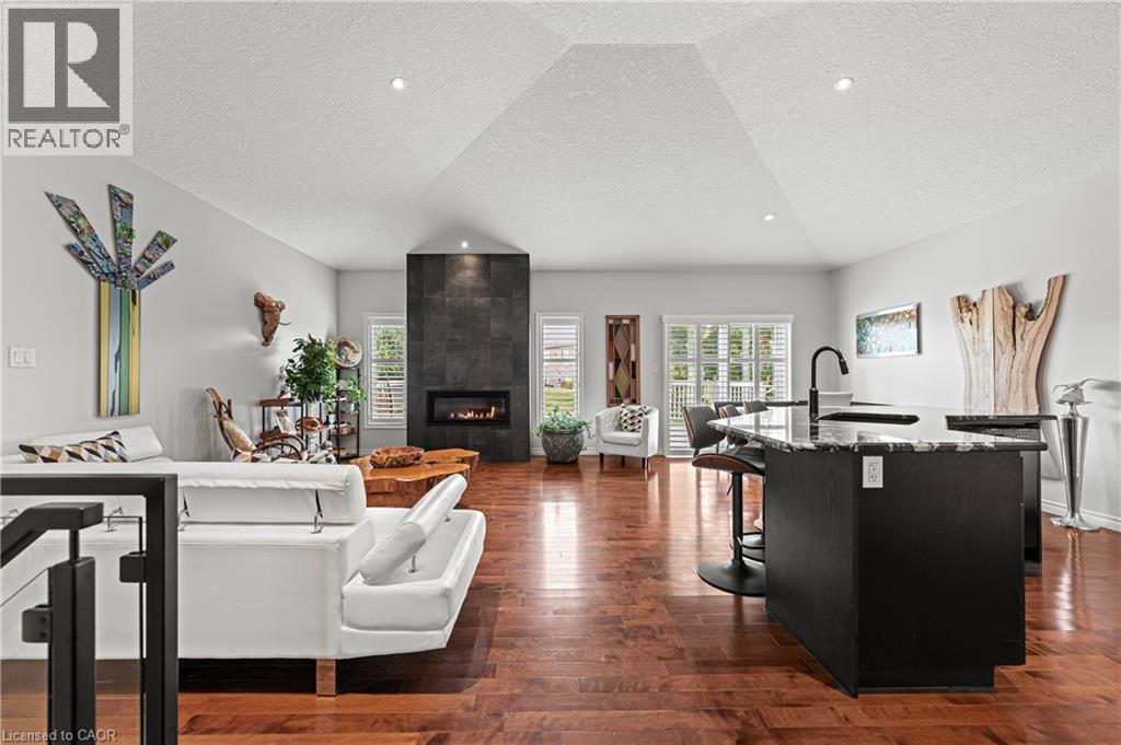 152 DEVONSHIRE Drive Unit# 18