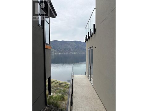 3346 McKinley Beach Drive Kelowna BC V1V2R1