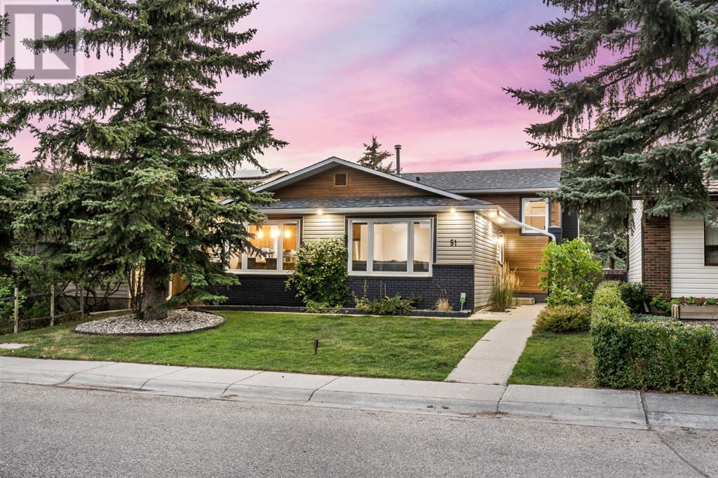 51 Whitewood Bay NE
