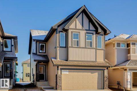4007 208 STREET NW Edmonton AB T6M3E4