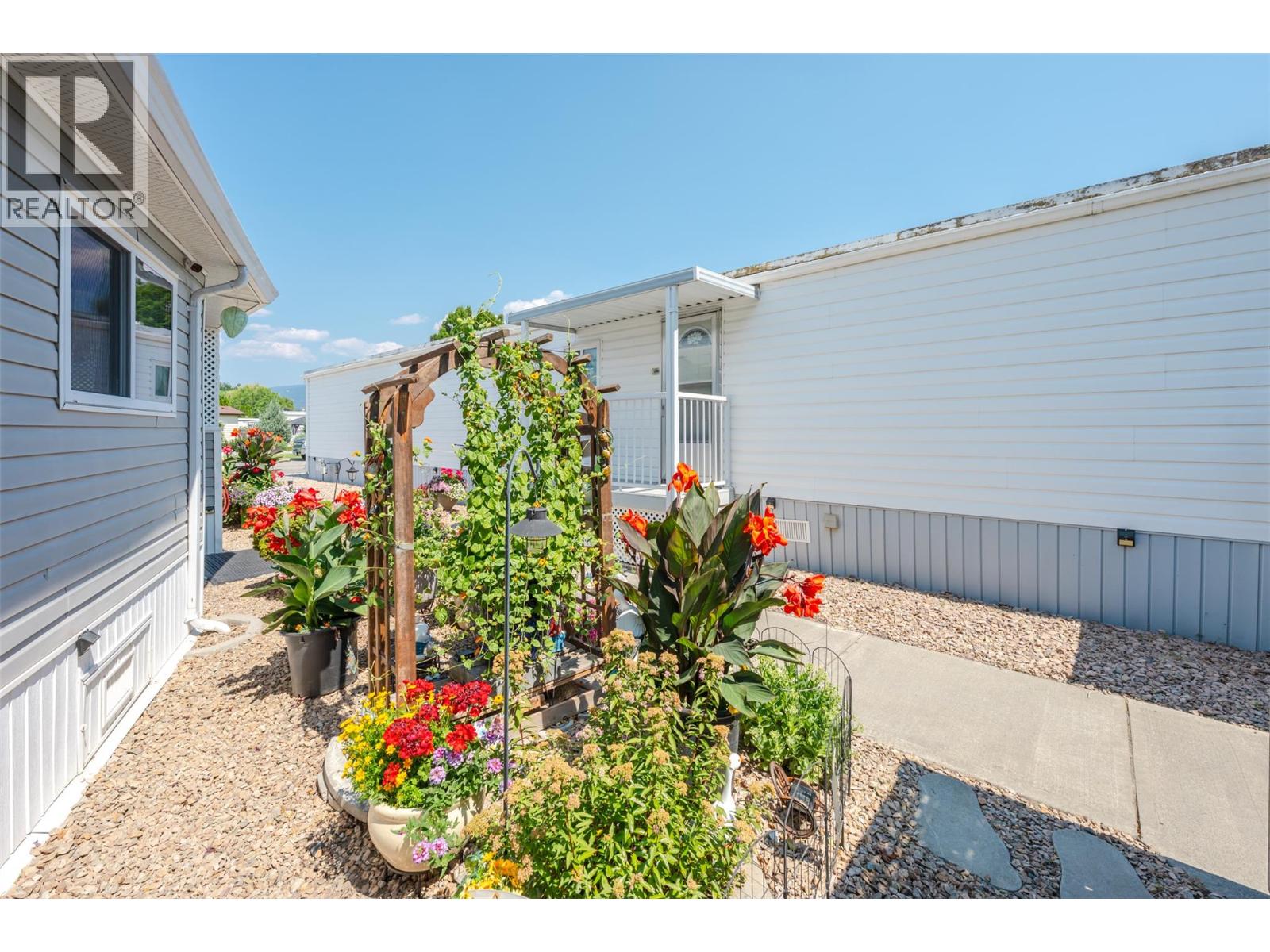 999 Burnaby Avenue Unit# 61
