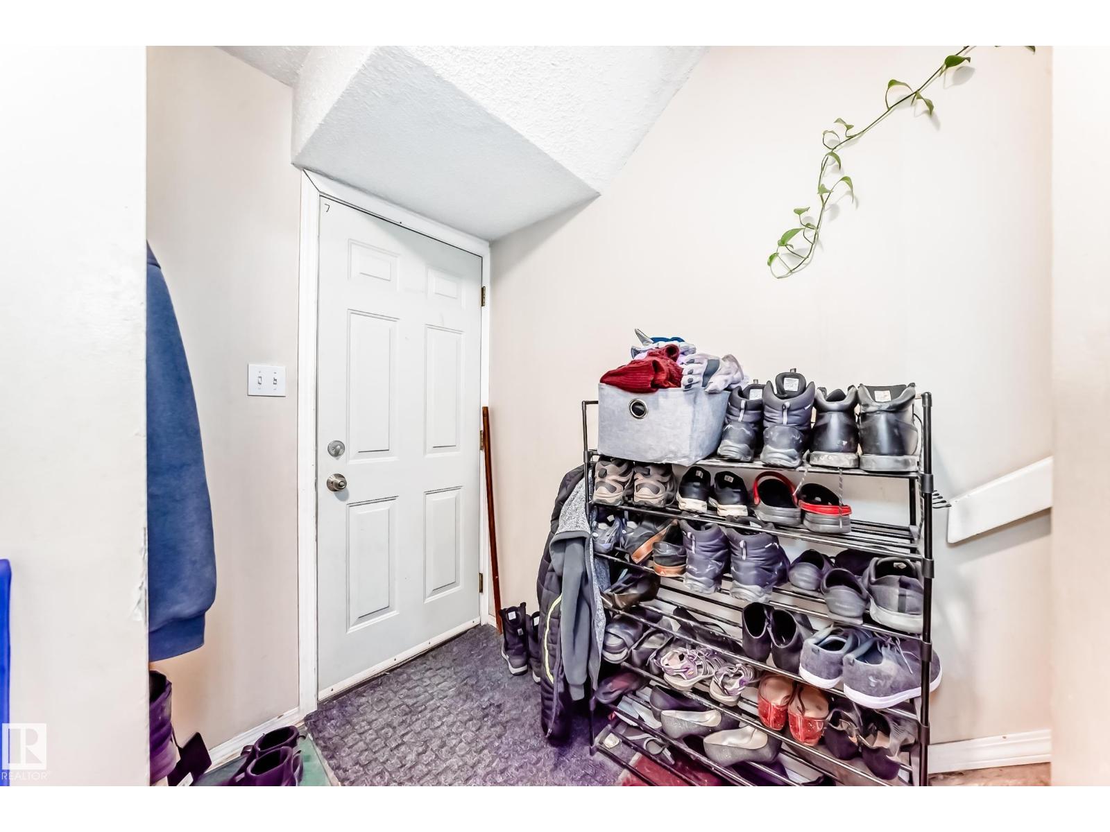 #208 11421 34 ST NW