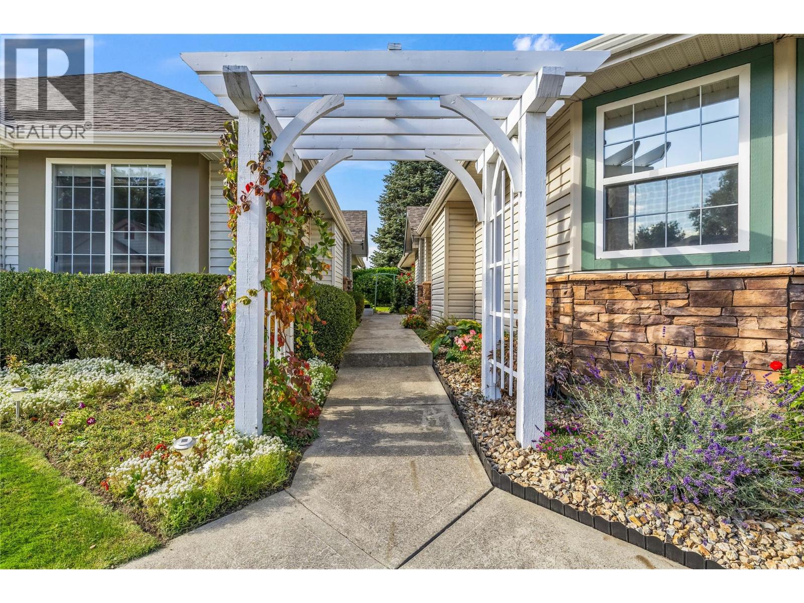 1188 Houghton Road Unit# 104