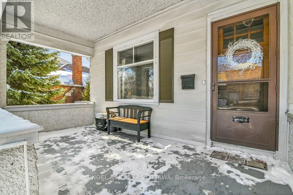 650 CHURCHILL AVENUE N