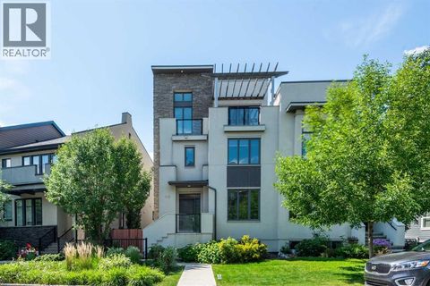 112 Burma Star Road SW Calgary AB T3E7Y4