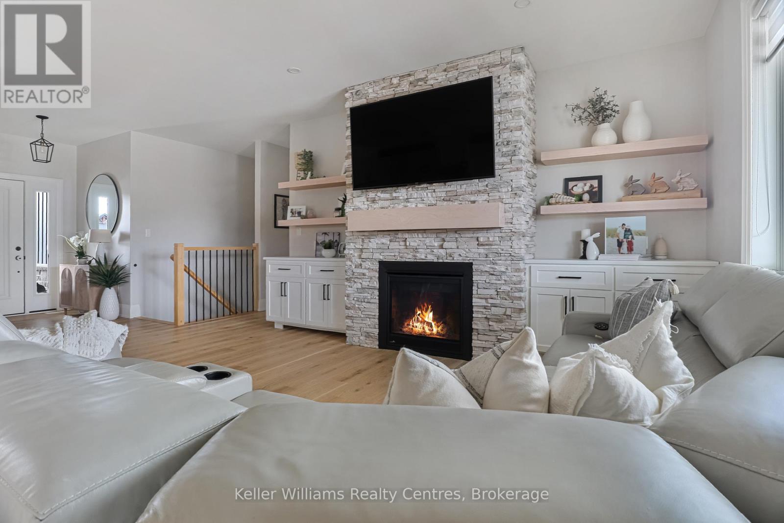 56 CHESTNUT HILL CRESCENT