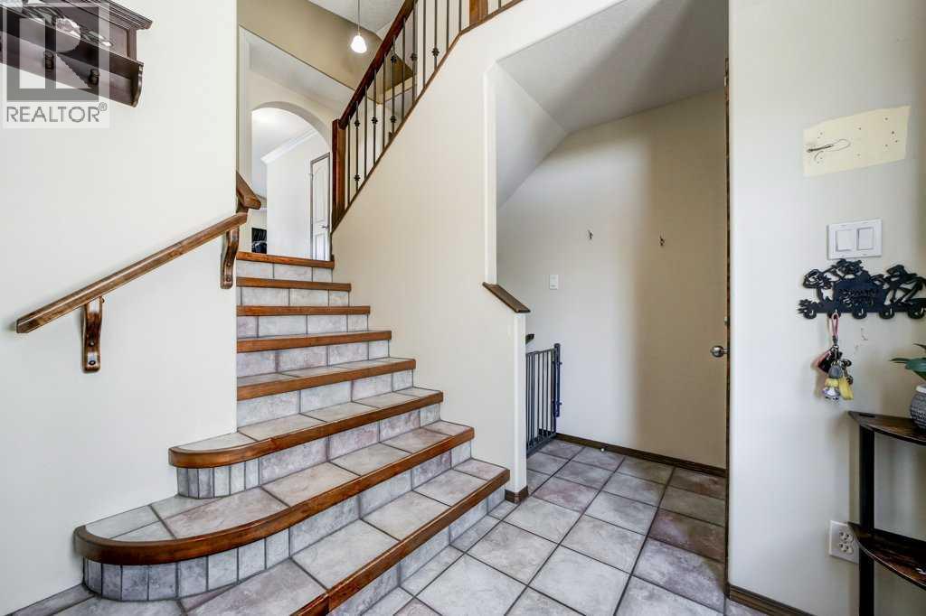 338 Kodiak Boulevard N
