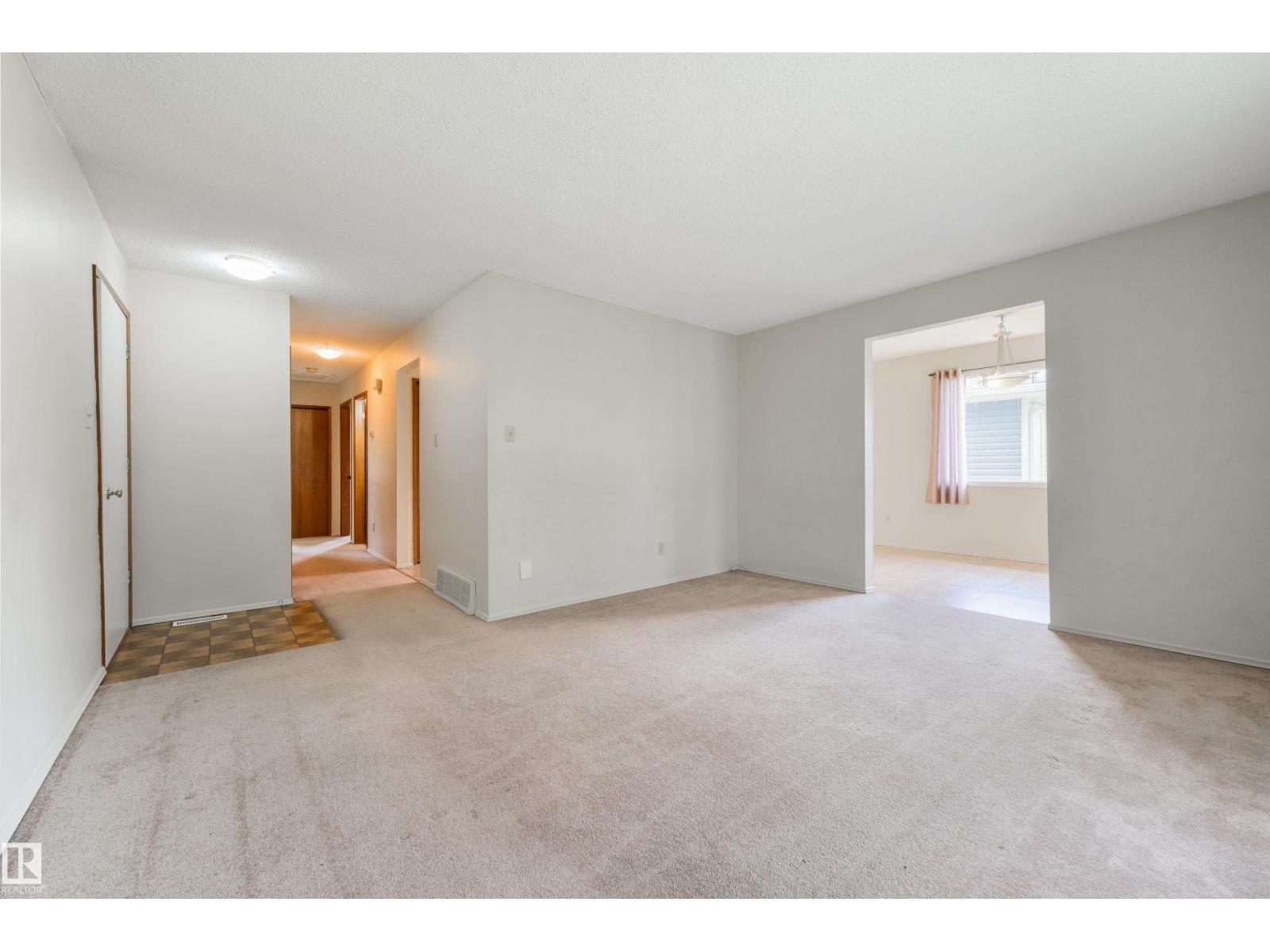 15 WEST TERRACE PL