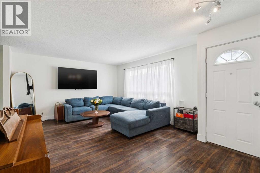 2007 Olympia Drive SE