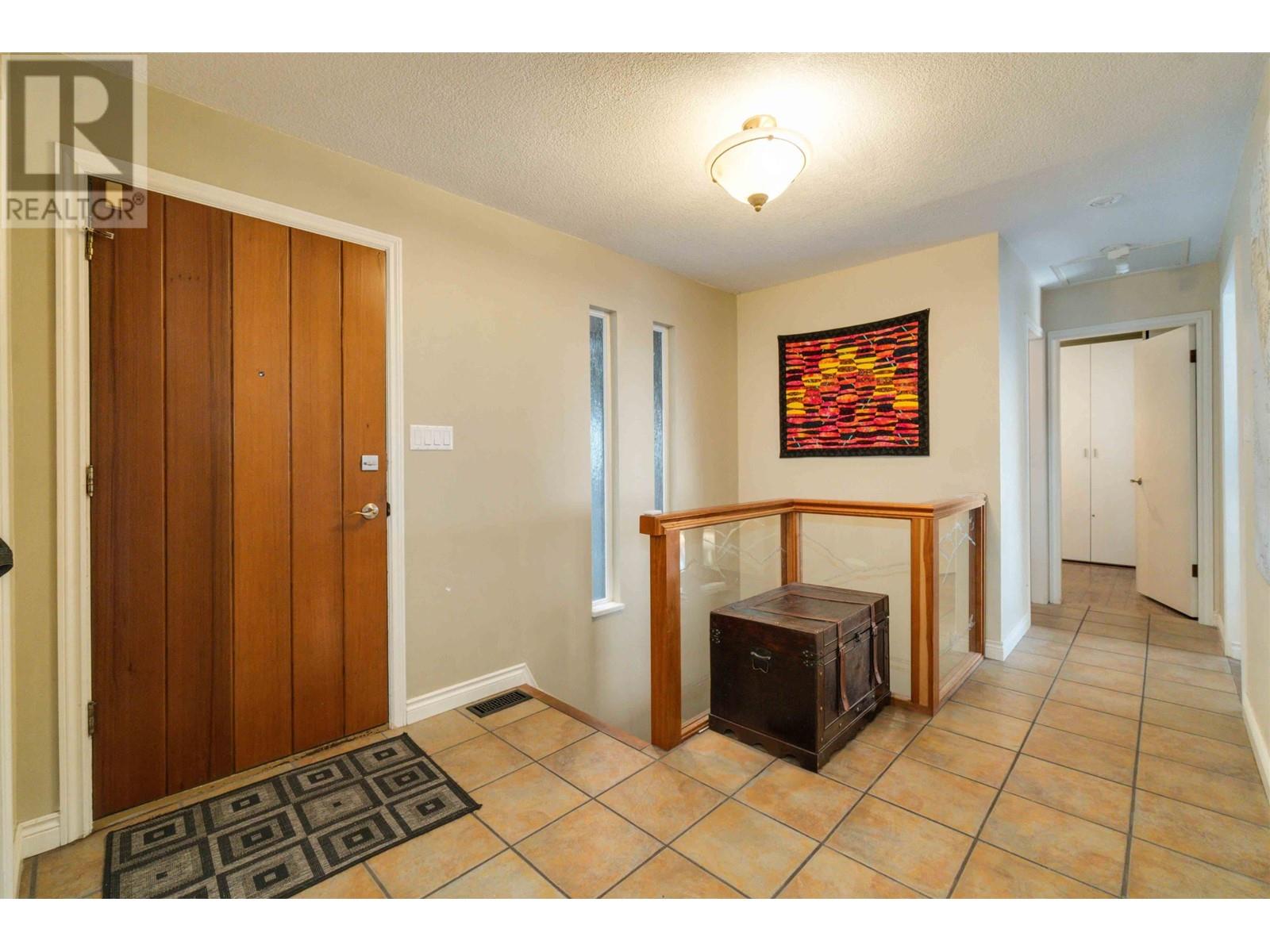 5189 MADEIRA COURT