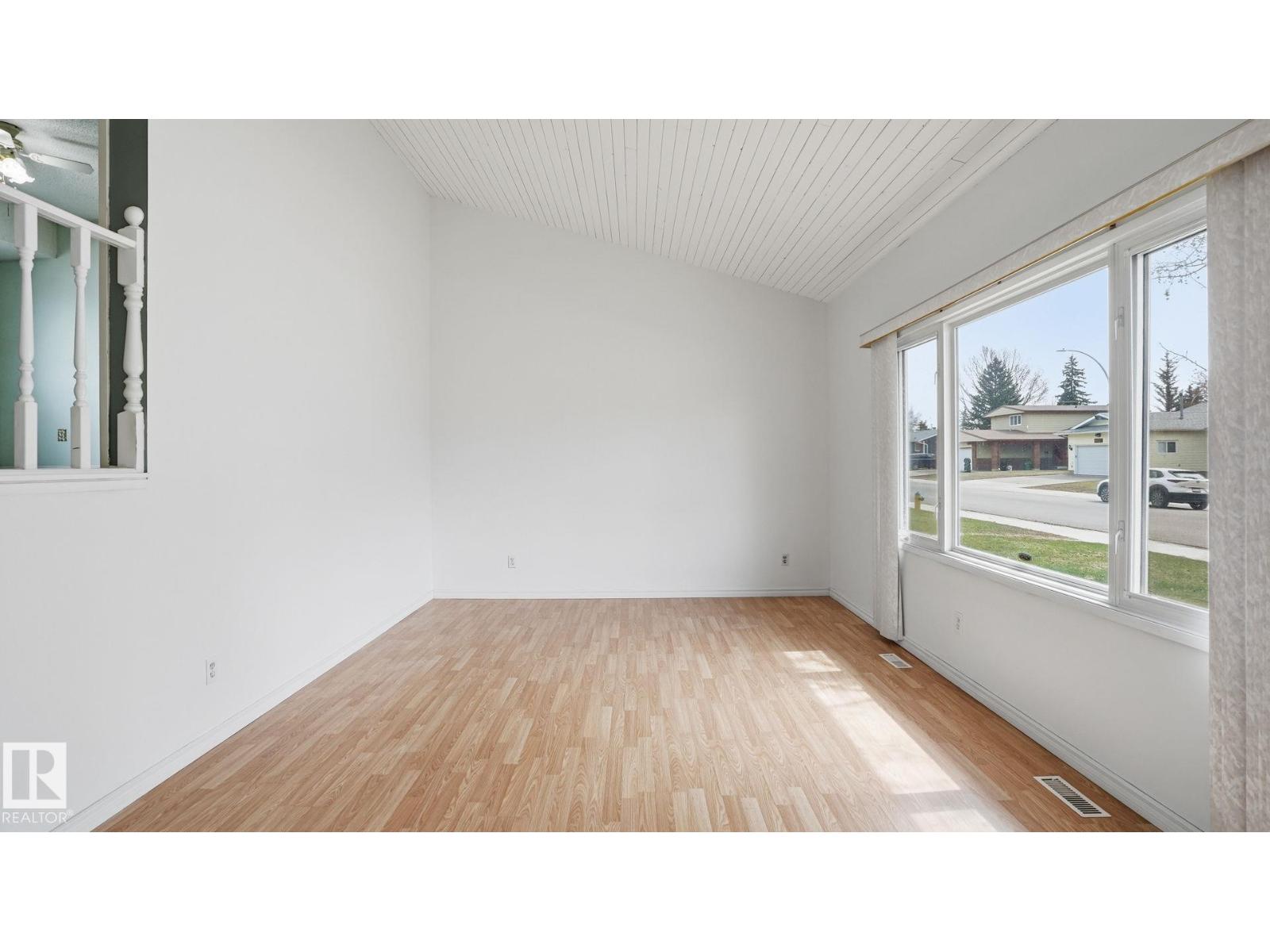 9834 167A AV NW