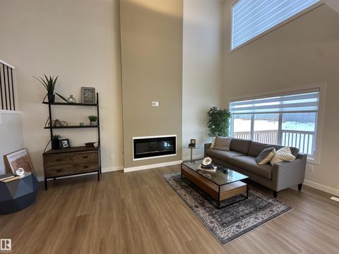 187 CALEDON CR Spruce Grove AB T7X4E3