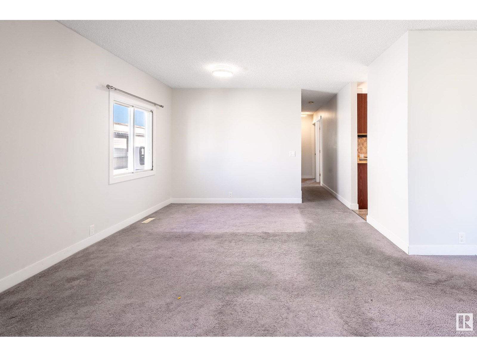 4908 34A AV NW