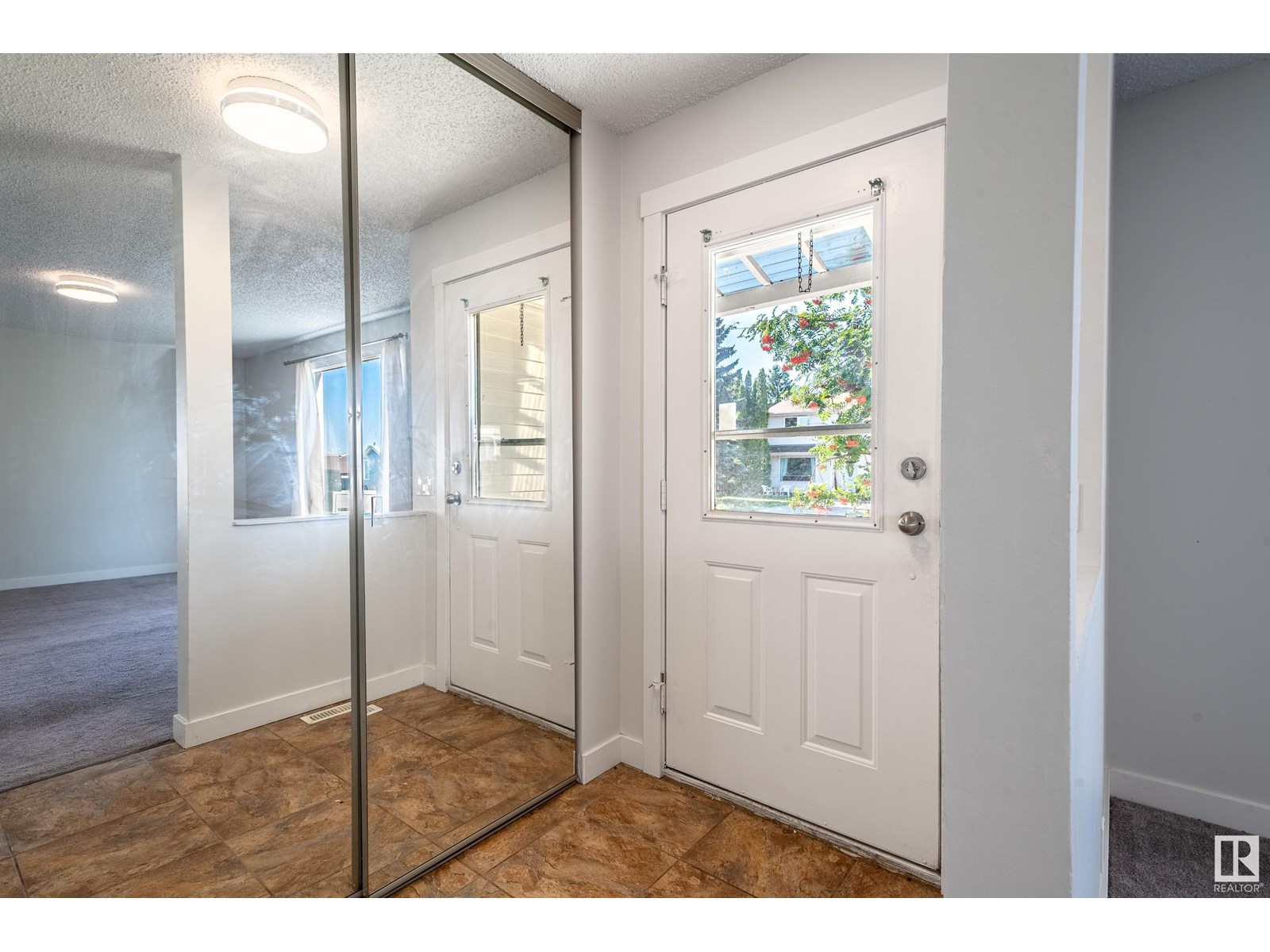 4908 34A AV NW