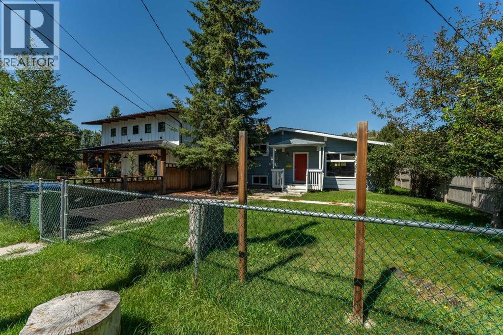 106 Elma Street W