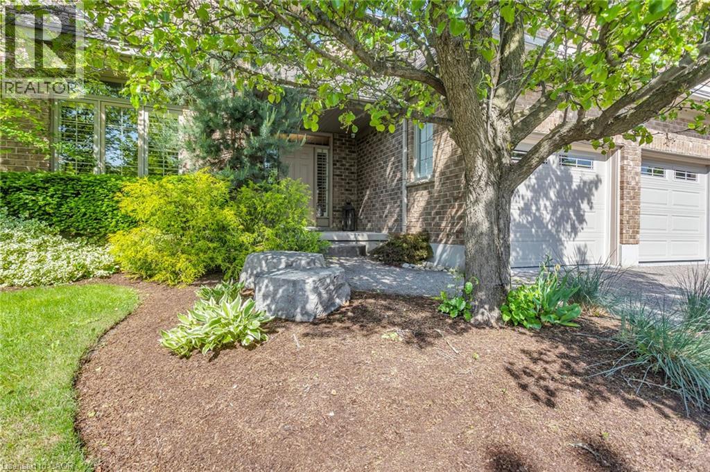211 TERRACE WOOD Crescent
