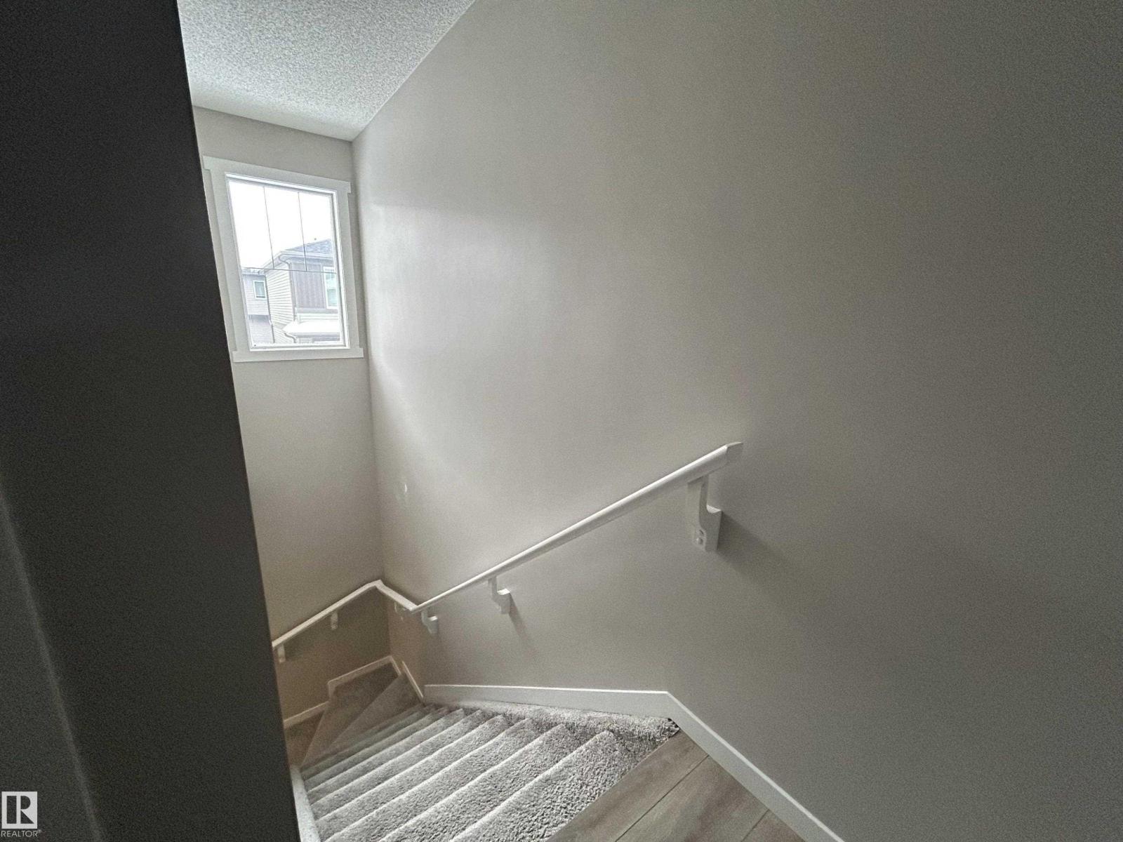 #120 1530 TAMARACK BV NW