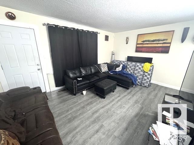 692 ABBOTTSFIELD RD NW