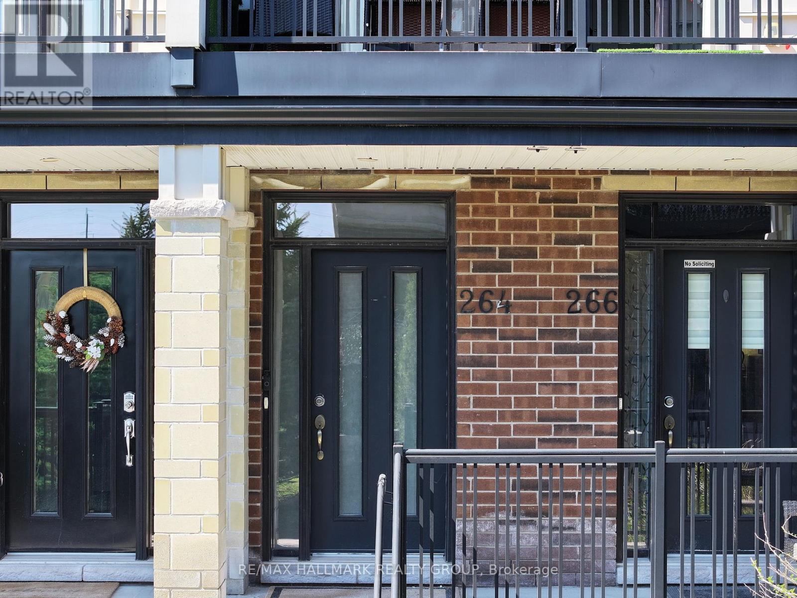 92 - 264 PEMBINA PRIVATE