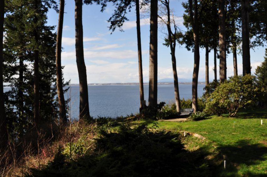 LT.4 12585 15 AVENUE