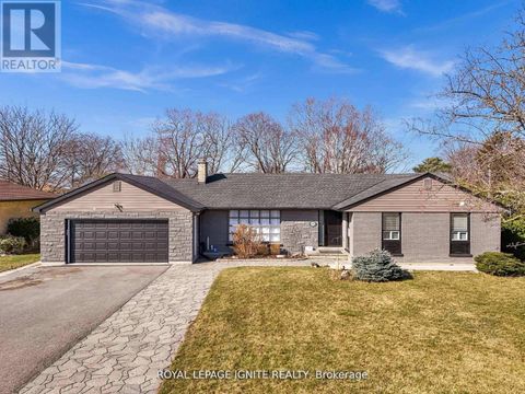 806 HENRY STREET Whitby (Downtown Whitby) ON L1N5E3