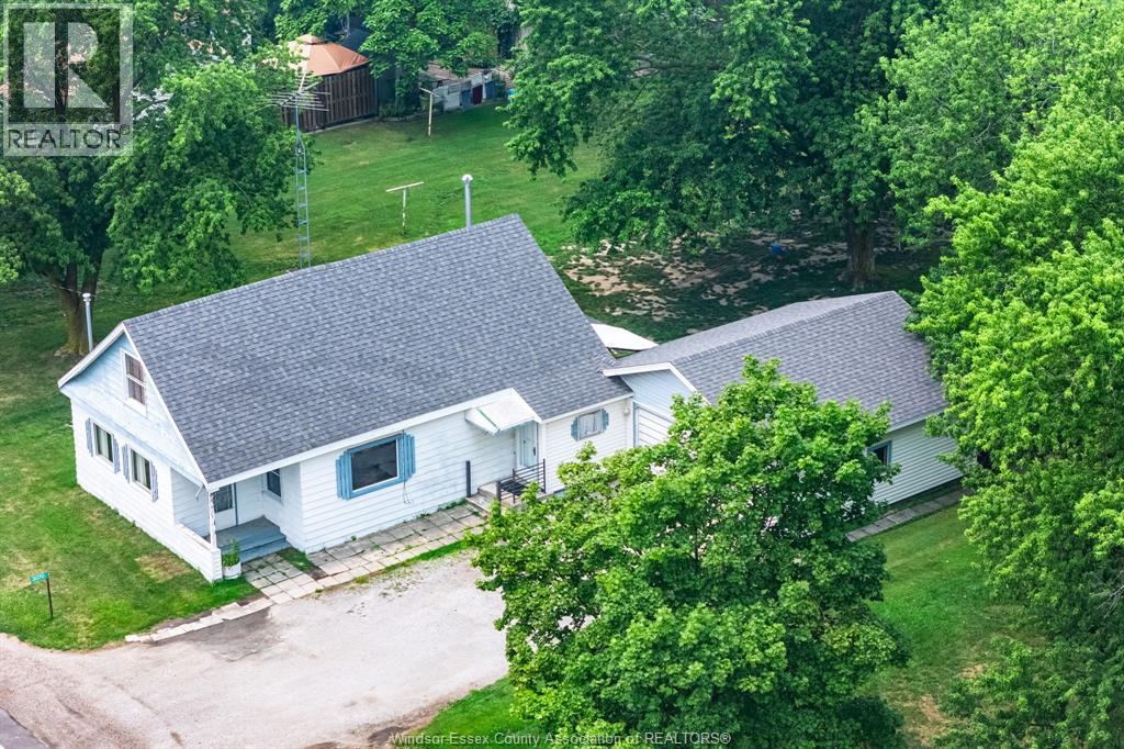 Photo 1 of 40 — 3070 County Rd 8, Lakeshore, ON N0P2J0