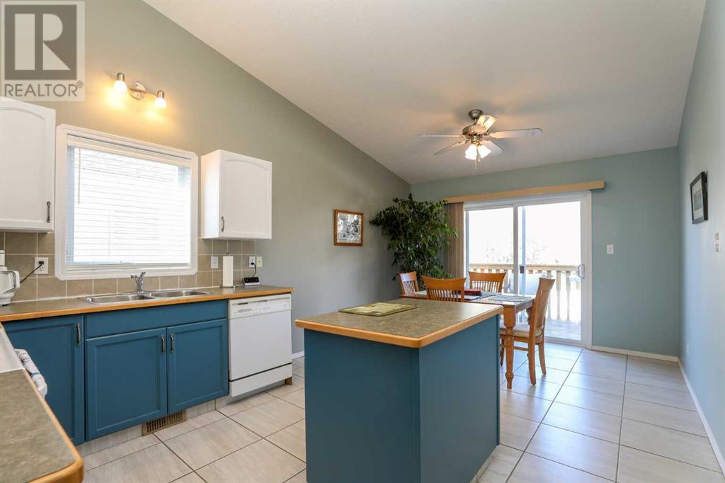 14 Squamish Boulevard W