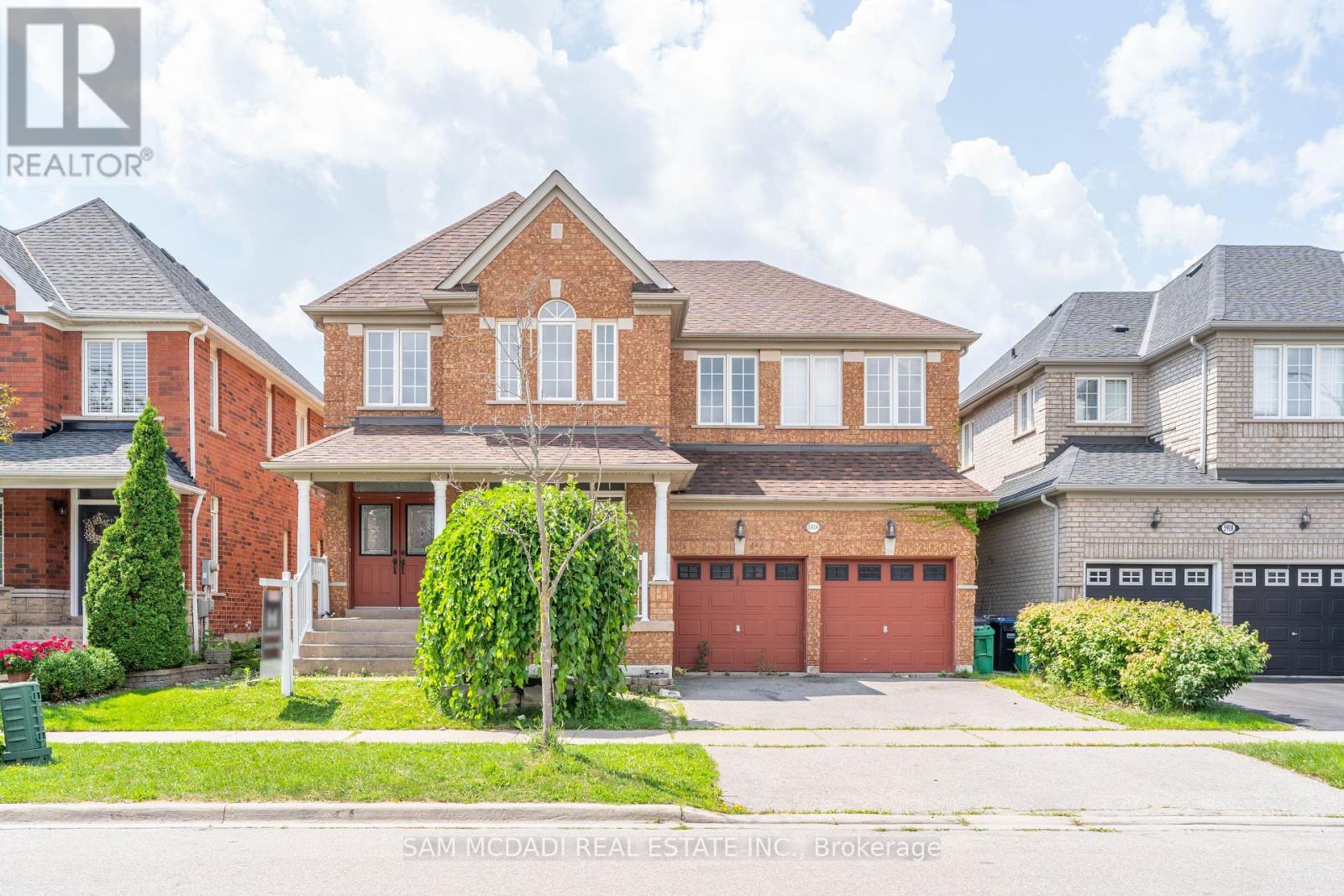Photo 1 of 24 — 5914 Long Valley Road (Upper) Unit (Upper), Mississauga, ON L5M6J6