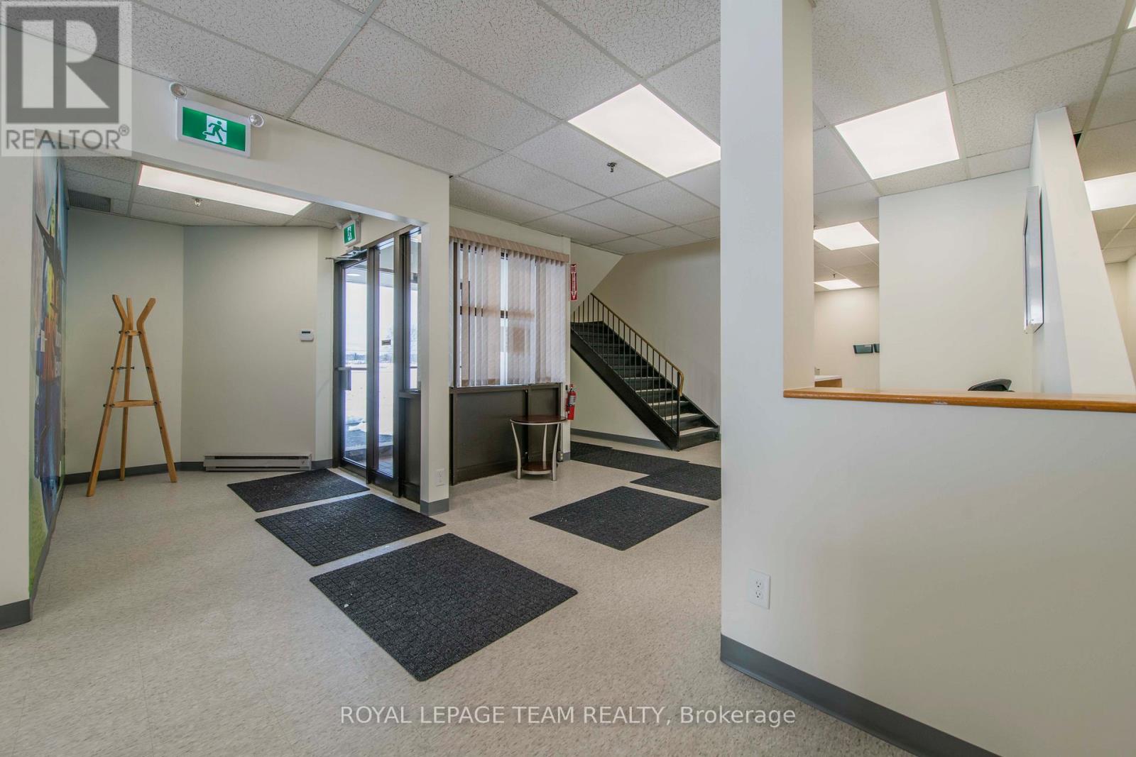 5499 CANOTEK ROAD