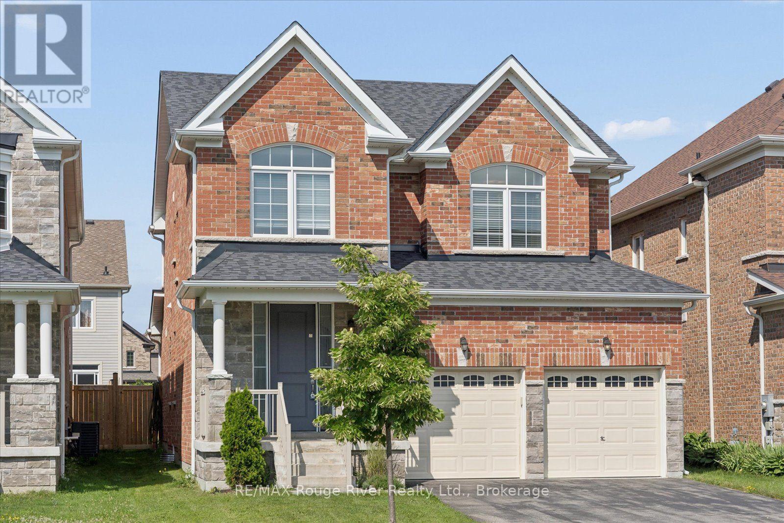 12 BILL HUTCHINSON CRESCENT