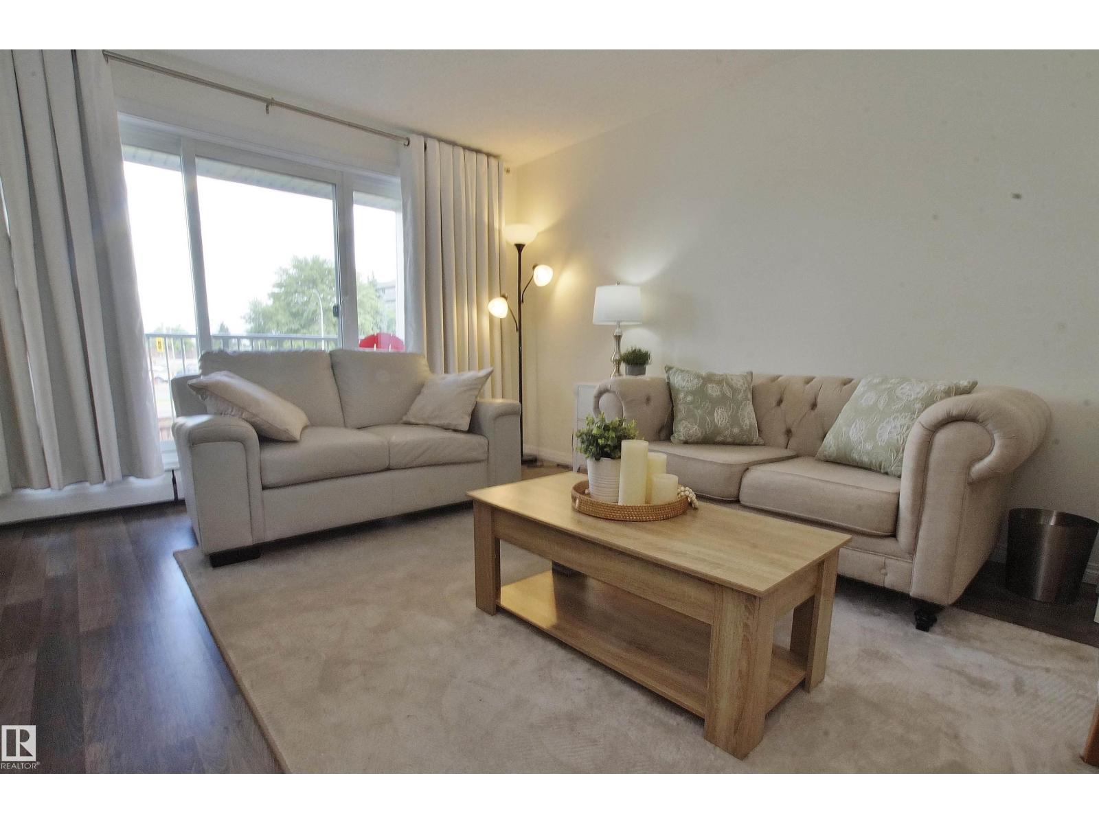 #235 4404 122 ST NW