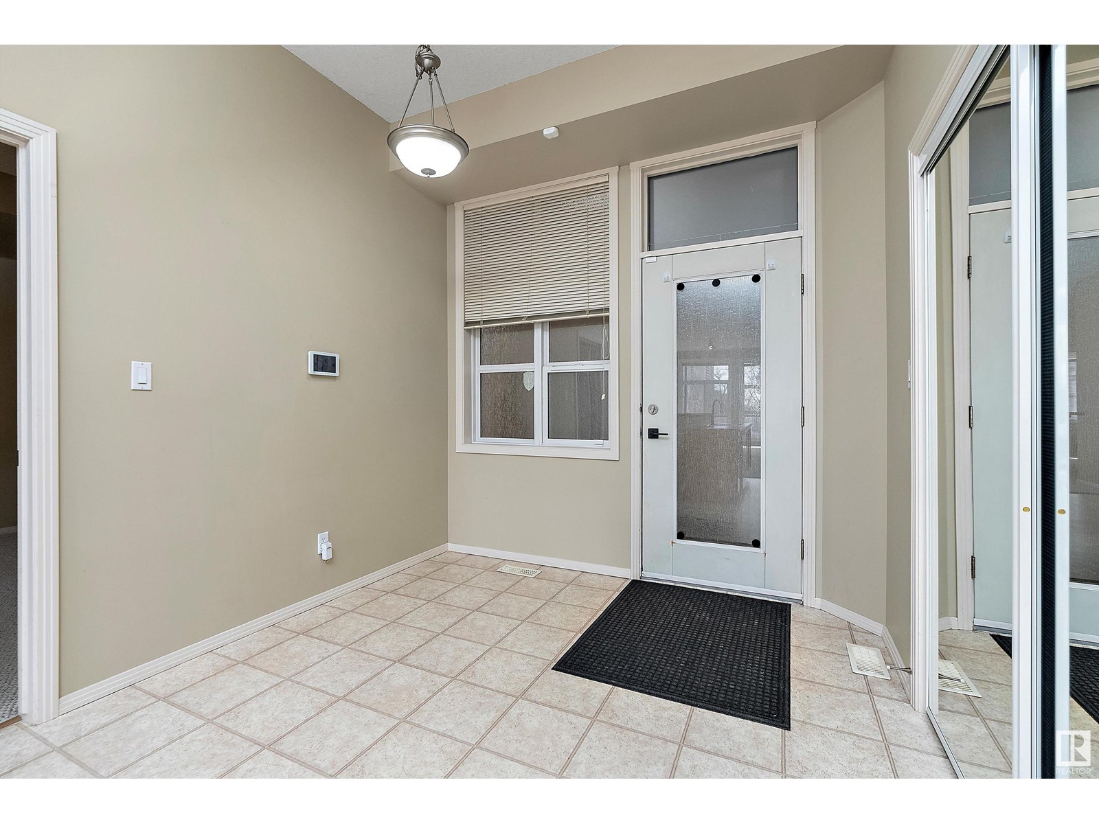 #407 8619 111 ST NW