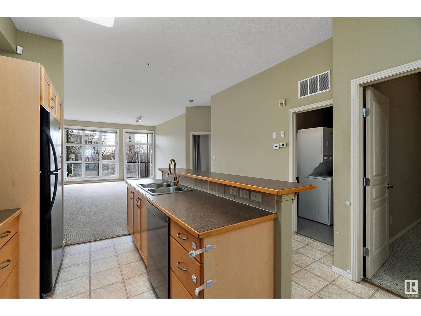 #407 8619 111 ST NW