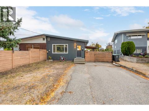 880 Hollydell Road Kelowna BC V1X1L7