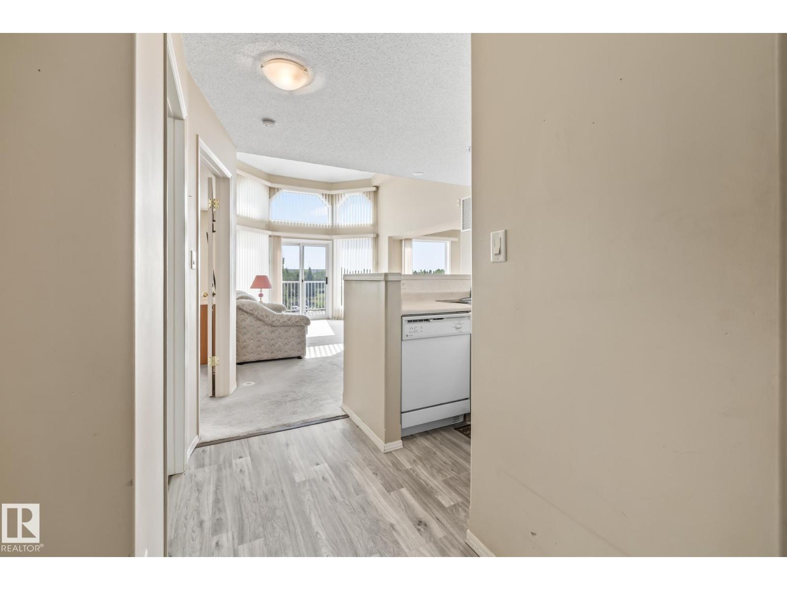 #500 182 HADDOW CL NW