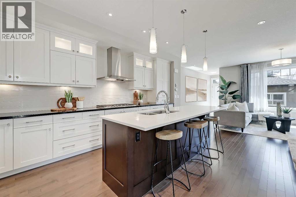 3233 Cochrane Road NW