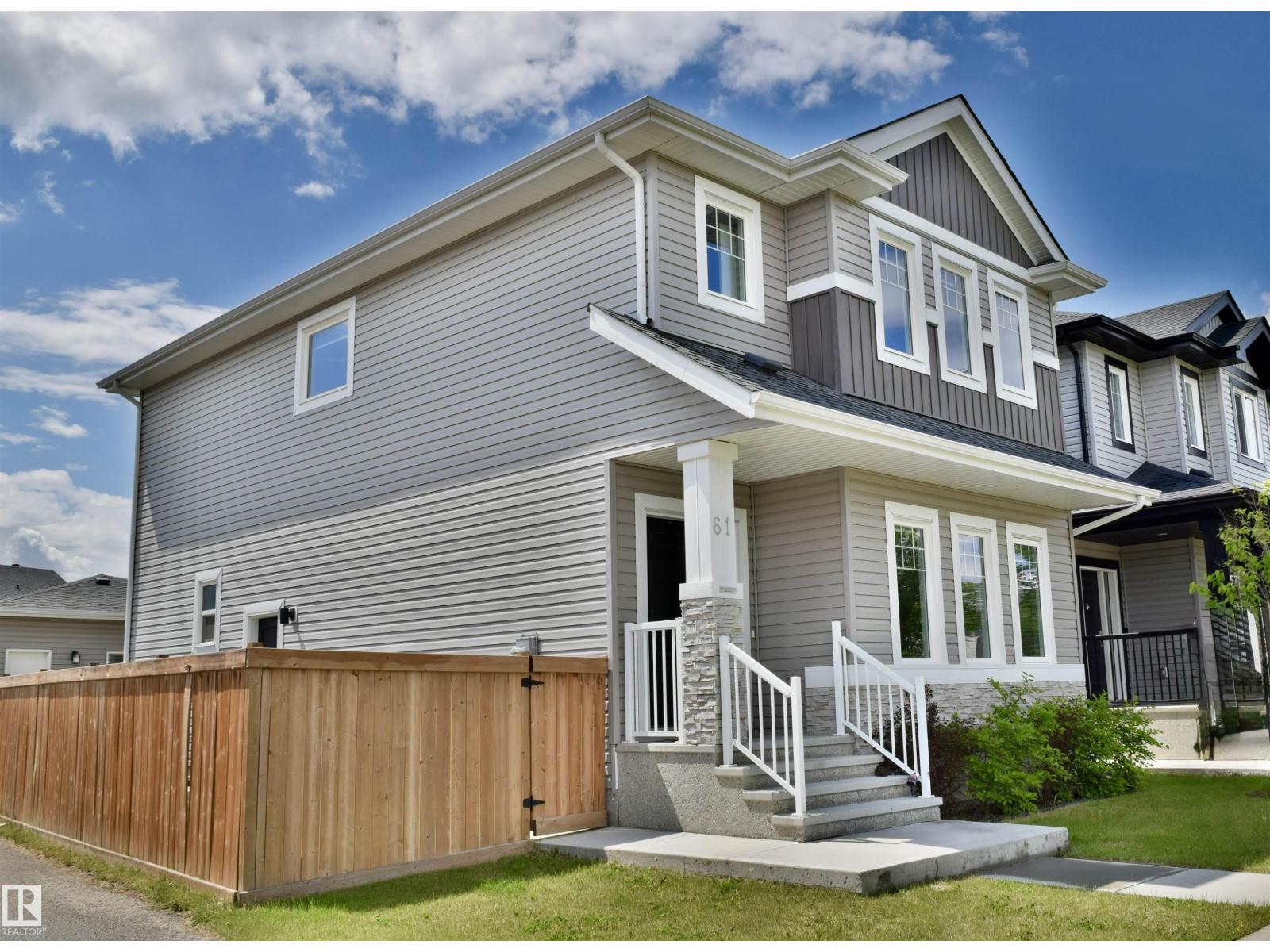 61 DILLINGHAM AV