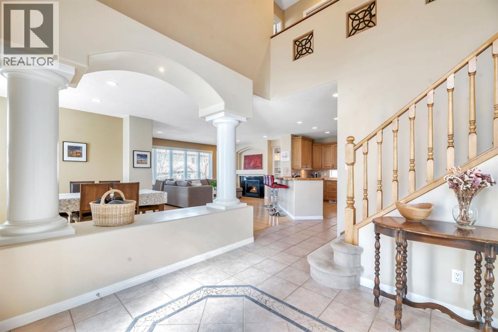 56 Evergreen Crescent SW