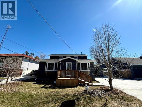 1962 Franklin AVENUE Sarnia ON N0N1C0