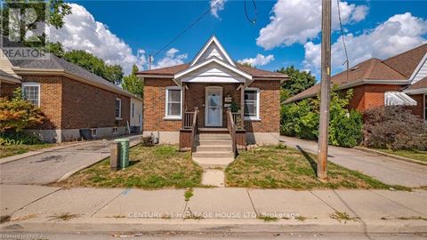 35 SALISBURY AVENUE Brantford ON N3S1M6