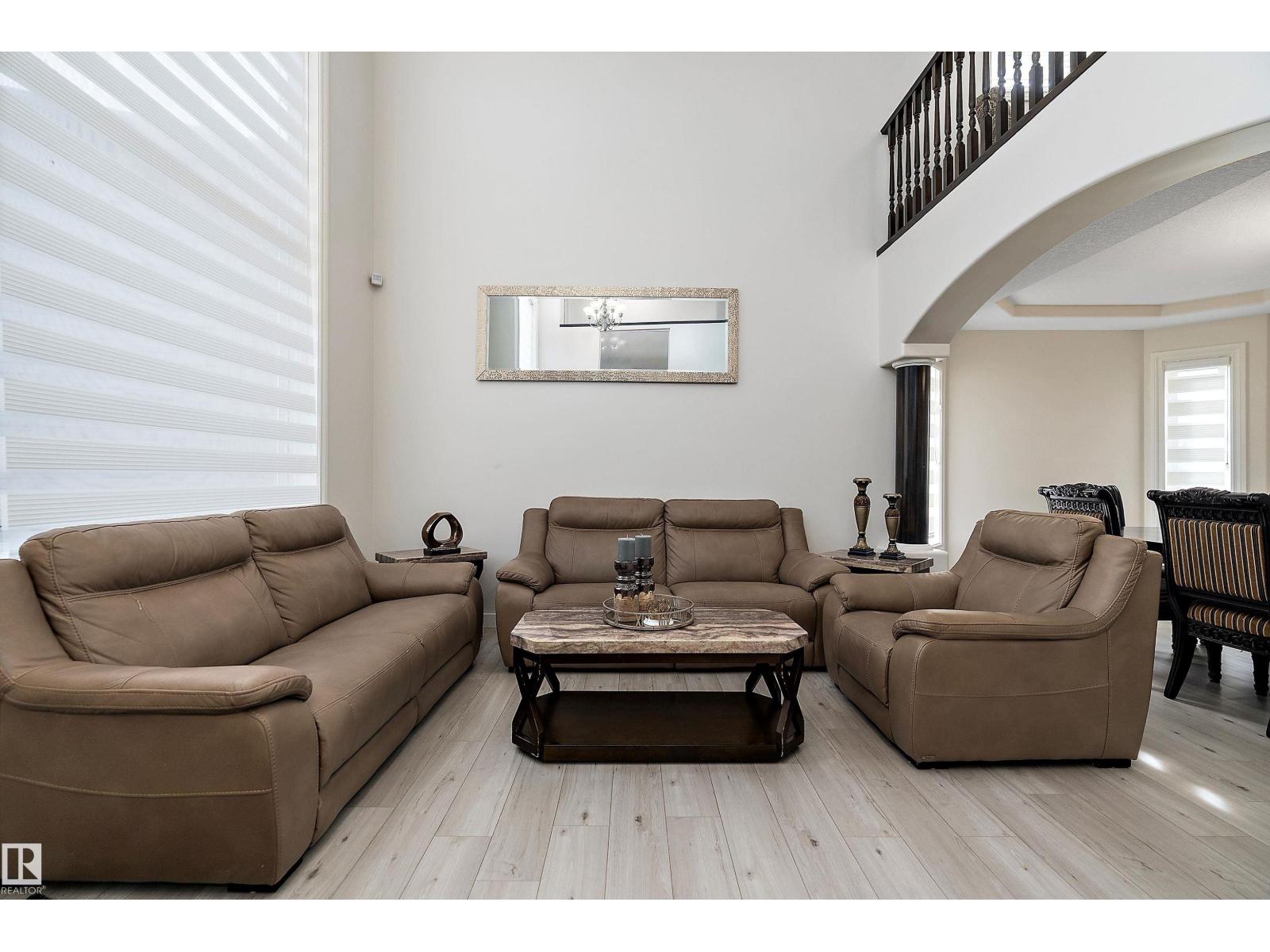 7326 166A AV NW