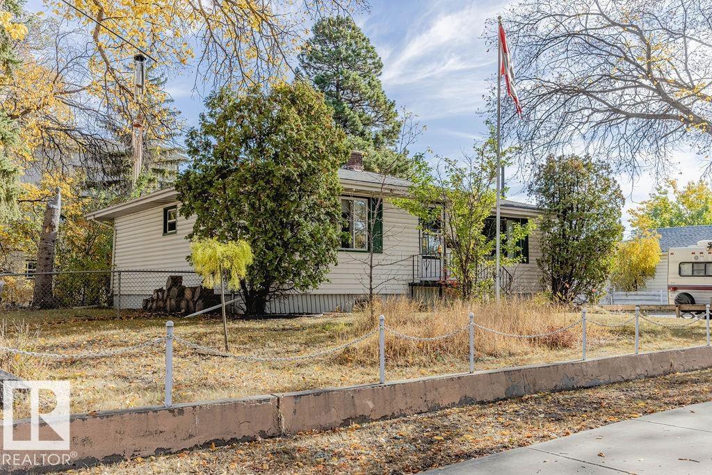 12339 89 ST NW