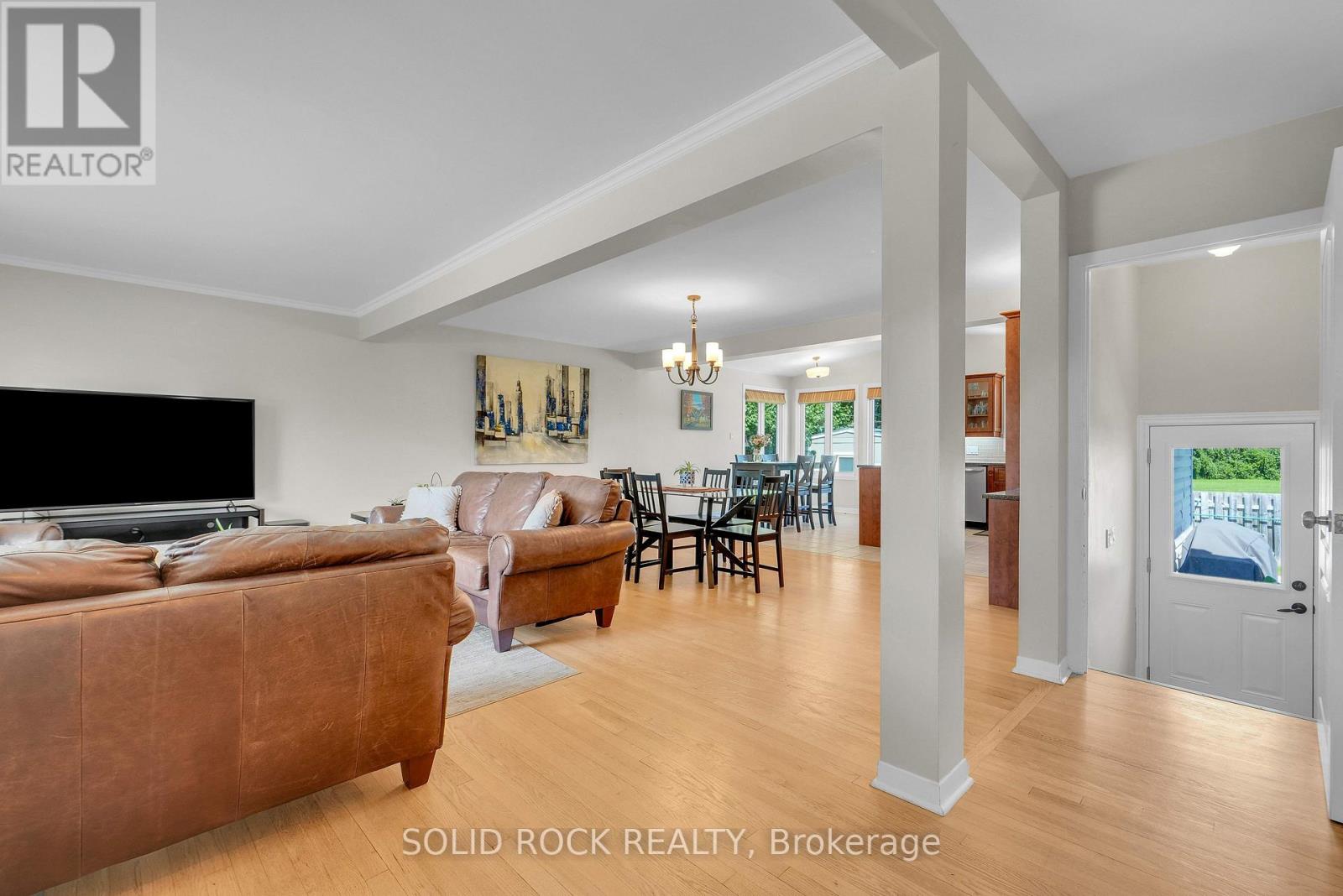 9 STANWOOD DRIVE