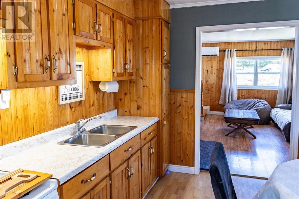 11 B The Wilds OTHER